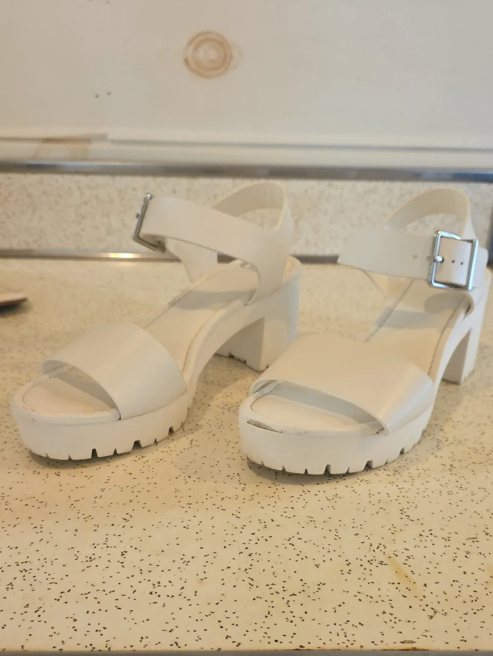 Gianni Bini Women's Leather Platform Sandals 3